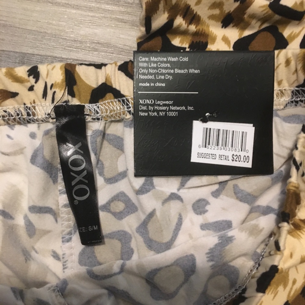 Leopard print leggings